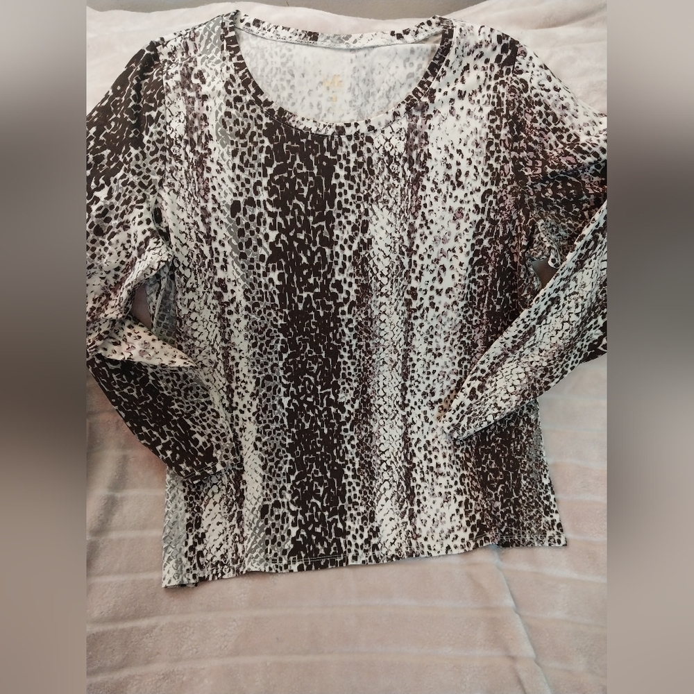 Elle Black and White Animal Print Blouse